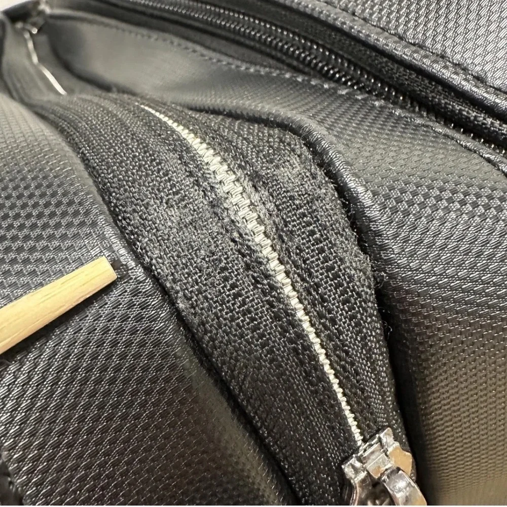 Tumi messenger bag